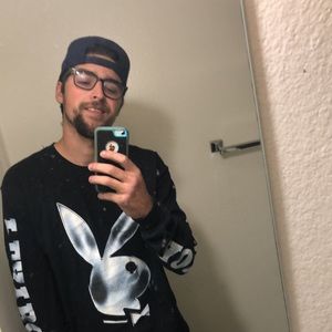 Meet your Posher, Derrick